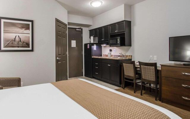 Suburban Extended Stay Hotel Estevan