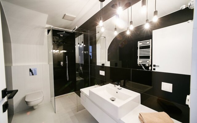 Modern Apartment by Wawel Castle