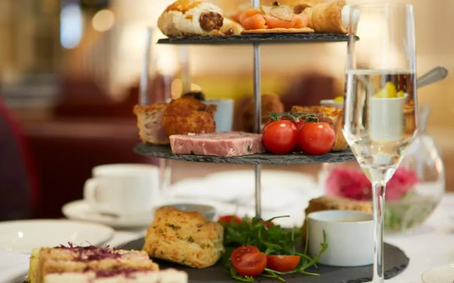 Palm Court Hotel