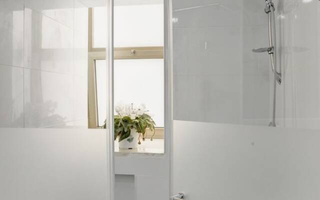 3 Bedrooms - Ben Yehuda