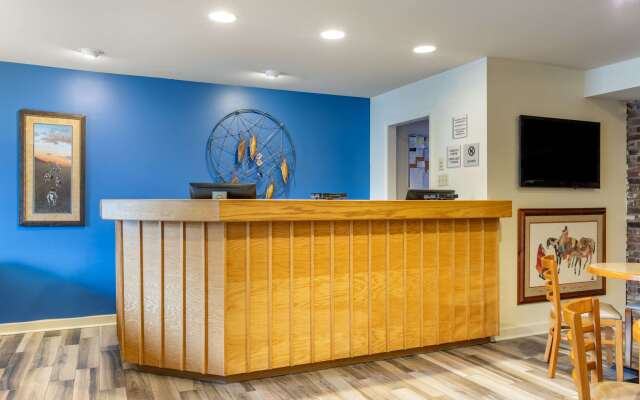 Econo Lodge Cherokee Near River Park