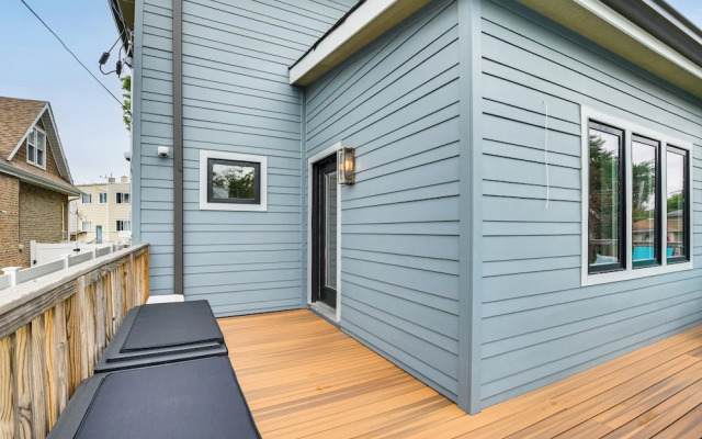 Game Room, Deck & Yard: Chicago Home