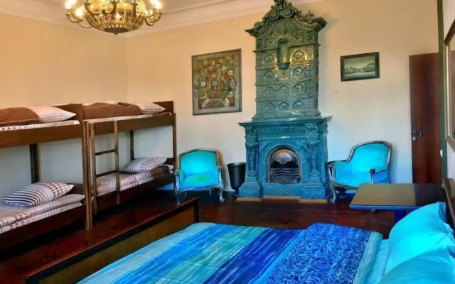 Хостел и апартаменты «Грибоедов»