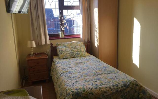 The Cedars House B&B