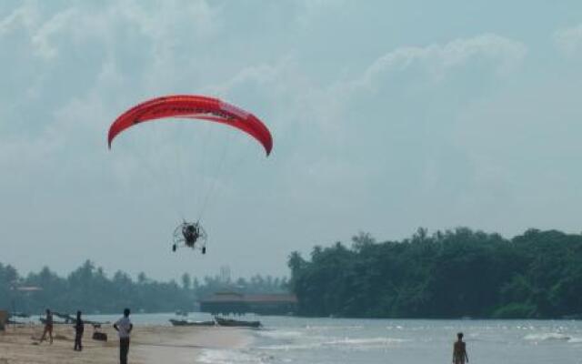 Aura Beach Villa Aluthgama