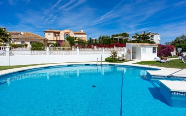 Apartment - 2 Bedrooms with Pool and WiFi - 107875