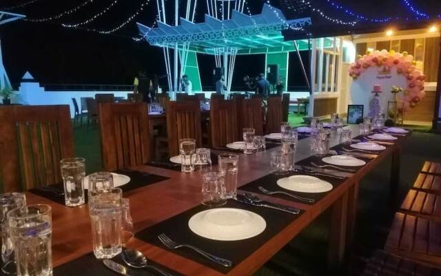 Mikayla Resort