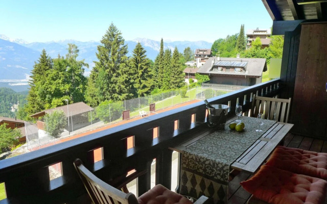 R Gina A B C D Ollon