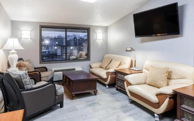 Motel 6 Flint