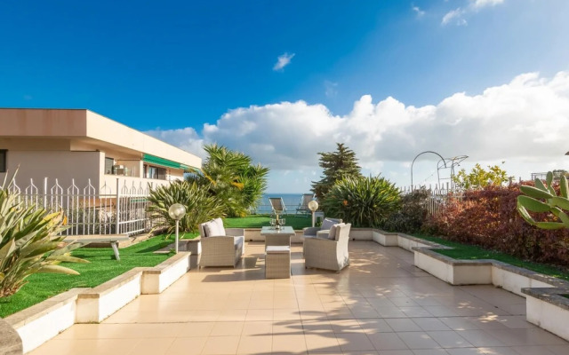 I Giardini del Sole con Piscina by Wonderful Italy