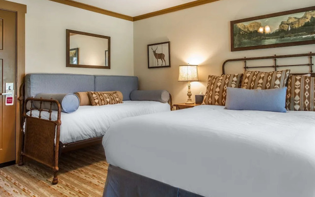 Sierra Sky Ranch, an Ascend Hotel Collection