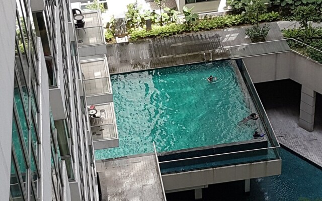 SkyBed Over The Sky Hostel