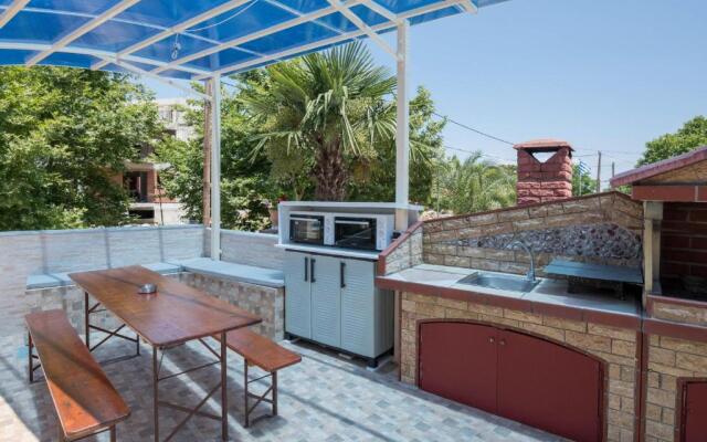 Stratos Deluxe Apartments