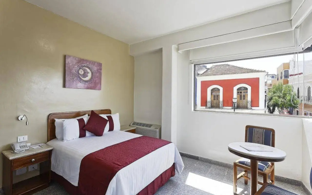 Olmeca Plaza Urban Express Hotel