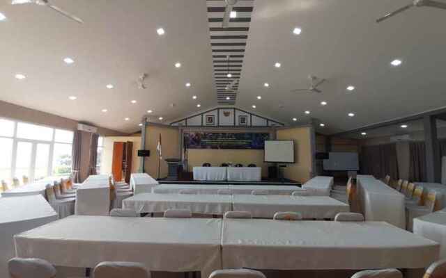 Bayu Amrta Hotel & Restaurant