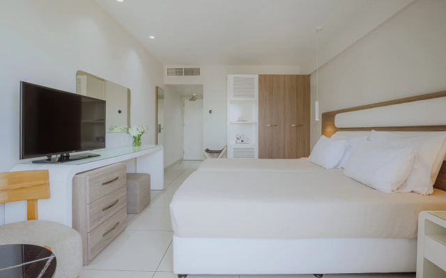 Tasia Maris Sands - Adults Only