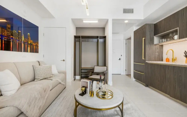 Studio with City Views in Downtown Miami