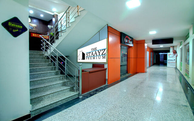 Hotel Staayz Premium