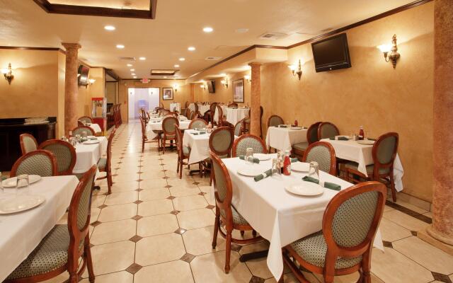 Holiday Inn Rancho Cordova by IHG