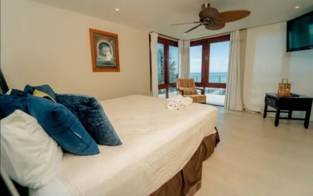 Beachside Getaway Suites