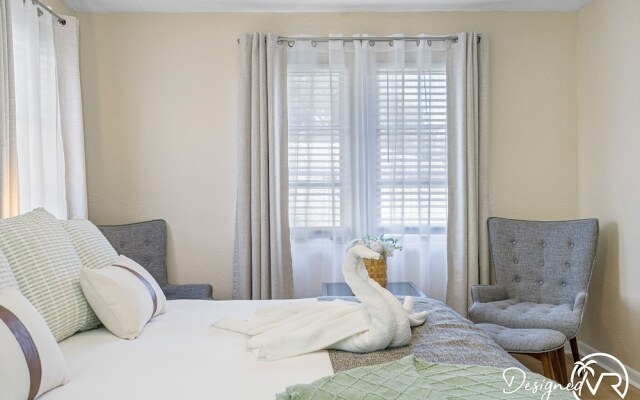 8 BR Heated Pool & Soccer Field