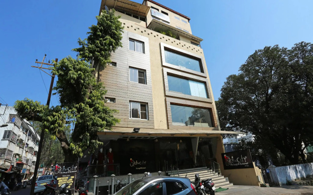 Capital O 8650 Hotel Johri Residency