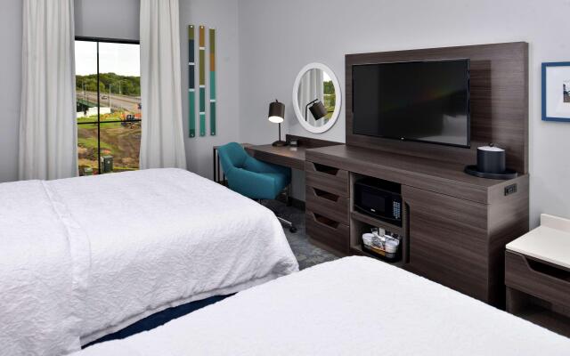 Hampton Inn Cedar Falls Downtown