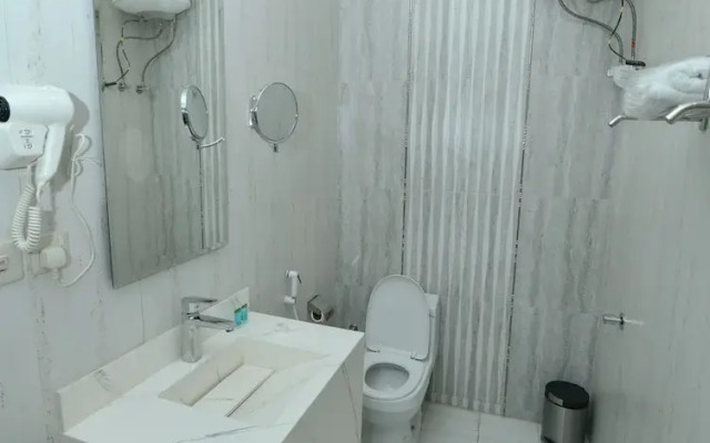 Oasis Suite Hotel Apartments