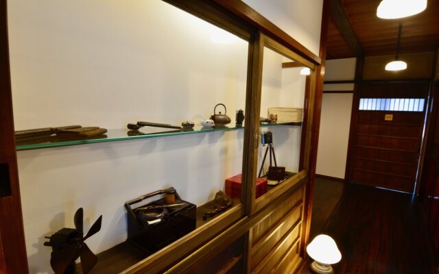 Inase Otsu Machiya Bed & Breakfast