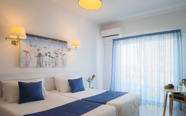 Mikes Kanarium Hotel