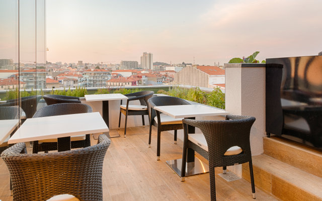 Premium Porto Downtown