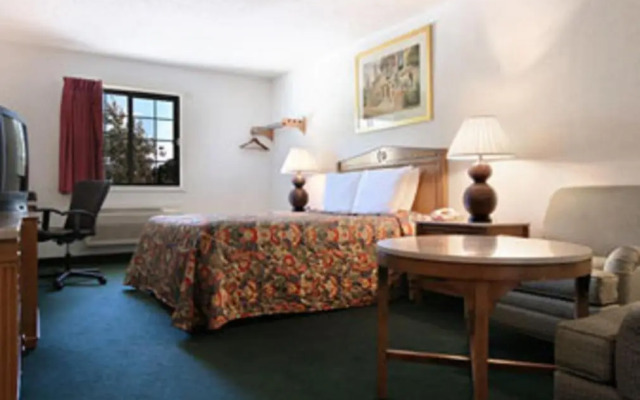 Travelodge Waukegan Gurnee