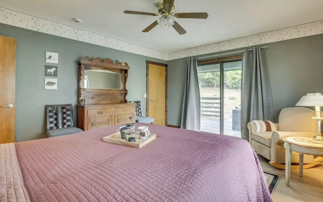 Partial Lake Arrowhead View: Cabin w/ Game Room!