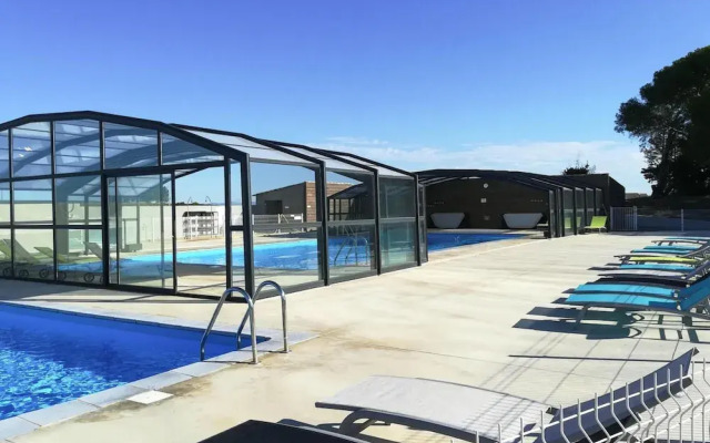 Chalet in Pomerols Near Mediterranean Beaches