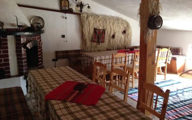 Katya Guest House