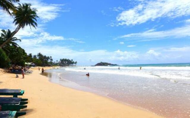 Falcon Hostels Mirissa