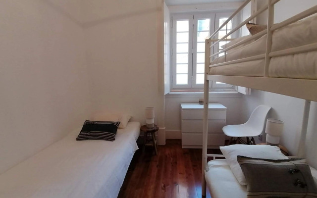 Stunning Apartment Marquês de Pombal