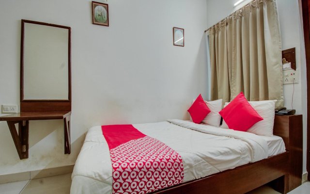 The Star Leaf by OYO Rooms