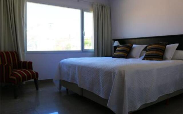 Breeze Apart Hotel