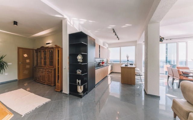 La Mer Beach Residence