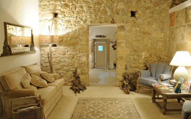 Scilla Maris Charming Suites