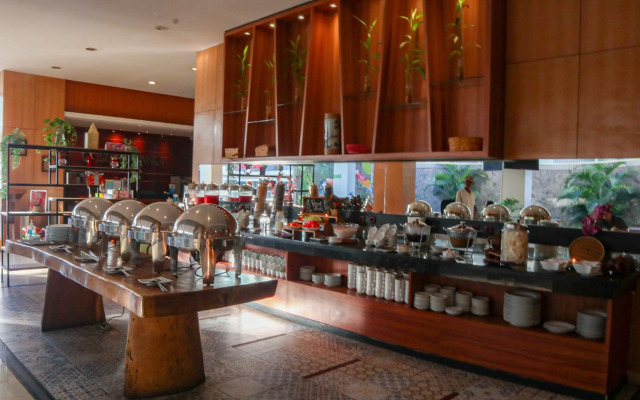 Oasis Siliwangi Sport Hotel