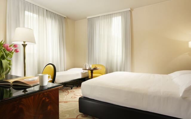 UNAHOTELS Scandinavia Milano Hotel