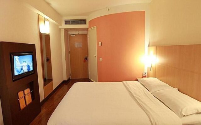 Zhenjiang Ibis Hotel