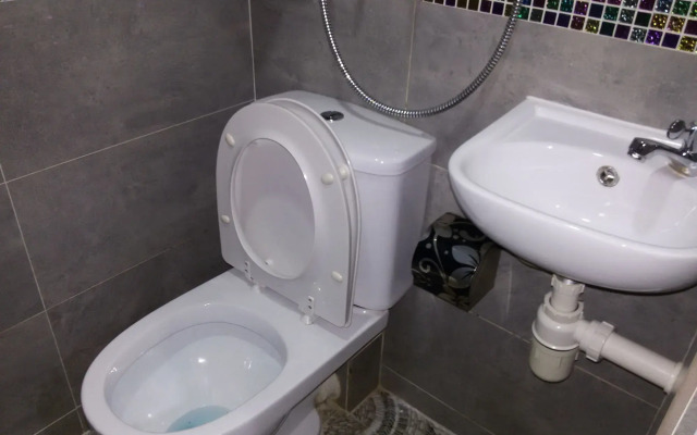 Om Guest House