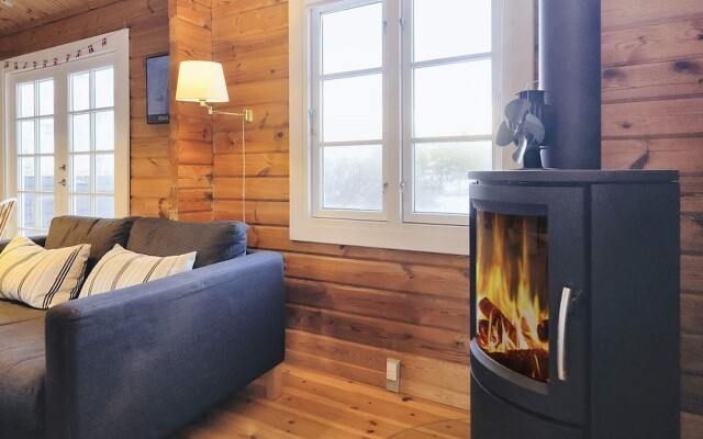 6 Person Holiday Home in Albaek