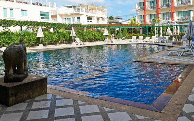 The Trend Kamala Hotel
