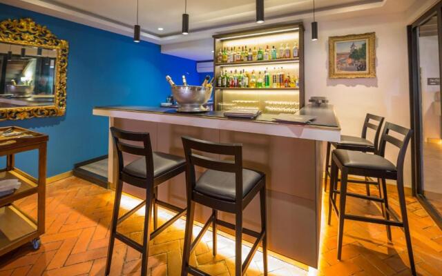 Hôtel Ithurria - Les Collectionneurs