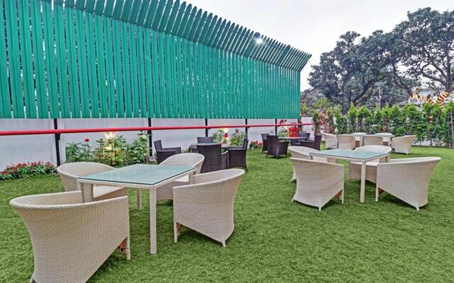Treebo Trend Kanopy Greens