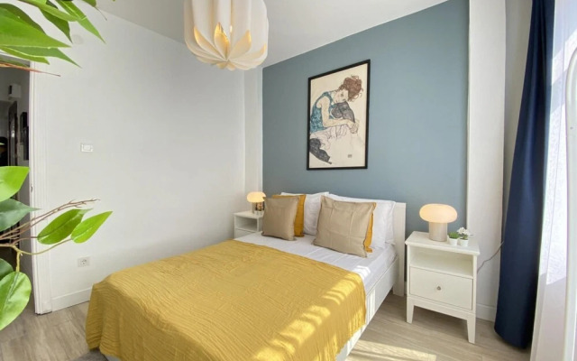 Central and Modern Flat in Cihangir